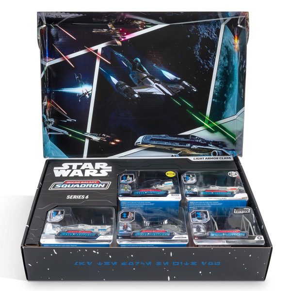 SWJ0377-StarWars-Vehicle_FigBundleLightArmorClassCompleteEditionBoxSet-S6-TheVaultDTC-IP-F1_lpr
